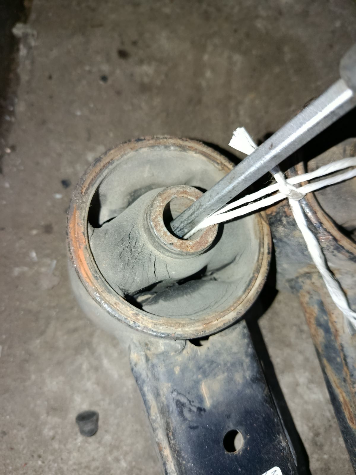 Рычаг на Mitsubishi Pajero V68W 4M41 Фото 3