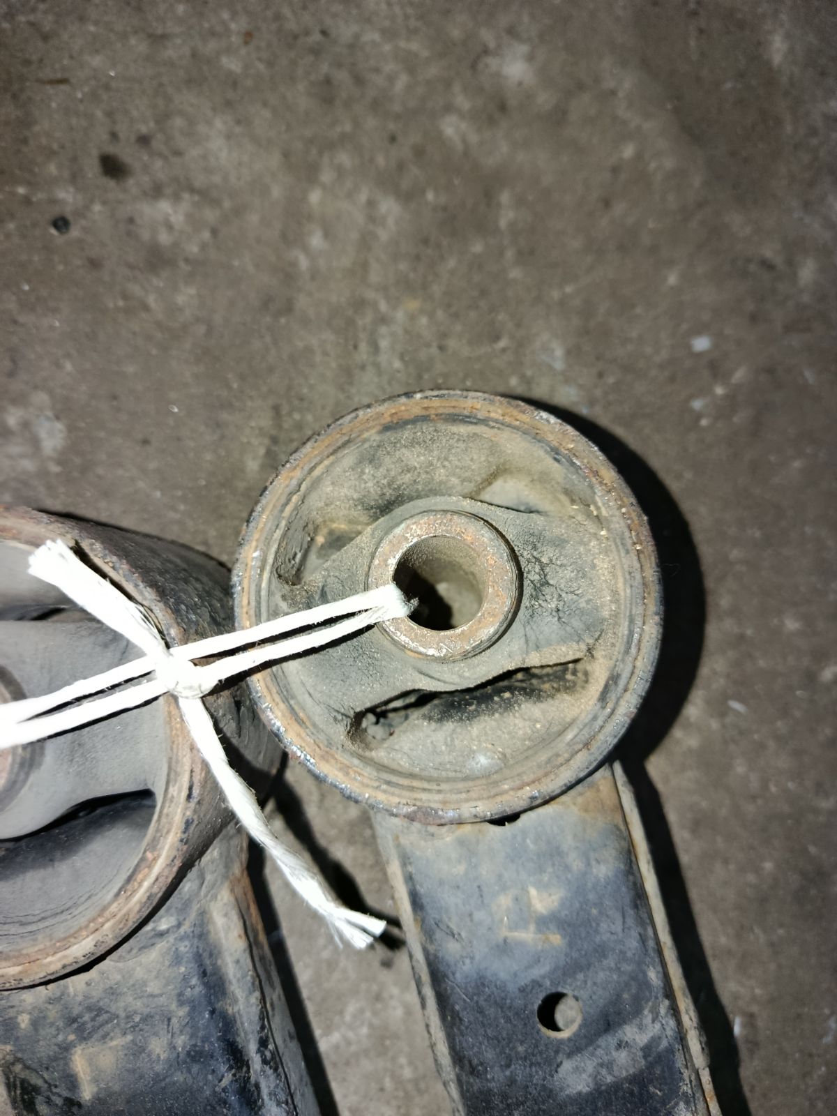 Рычаг на Mitsubishi Pajero V68W 4M41 Фото 6