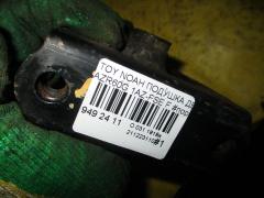 Подушка двигателя на Toyota Noah AZR60G 1AZ-FSE Фото 3