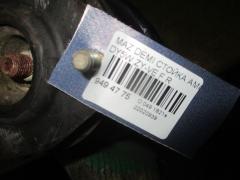 Стойка амортизатора на Mazda Demio DY5W ZY-VE Фото 2