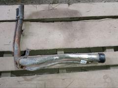 Заливная горловина топливного бака 77201-32150 на Toyota Camry SV41 3S-FE Фото 3