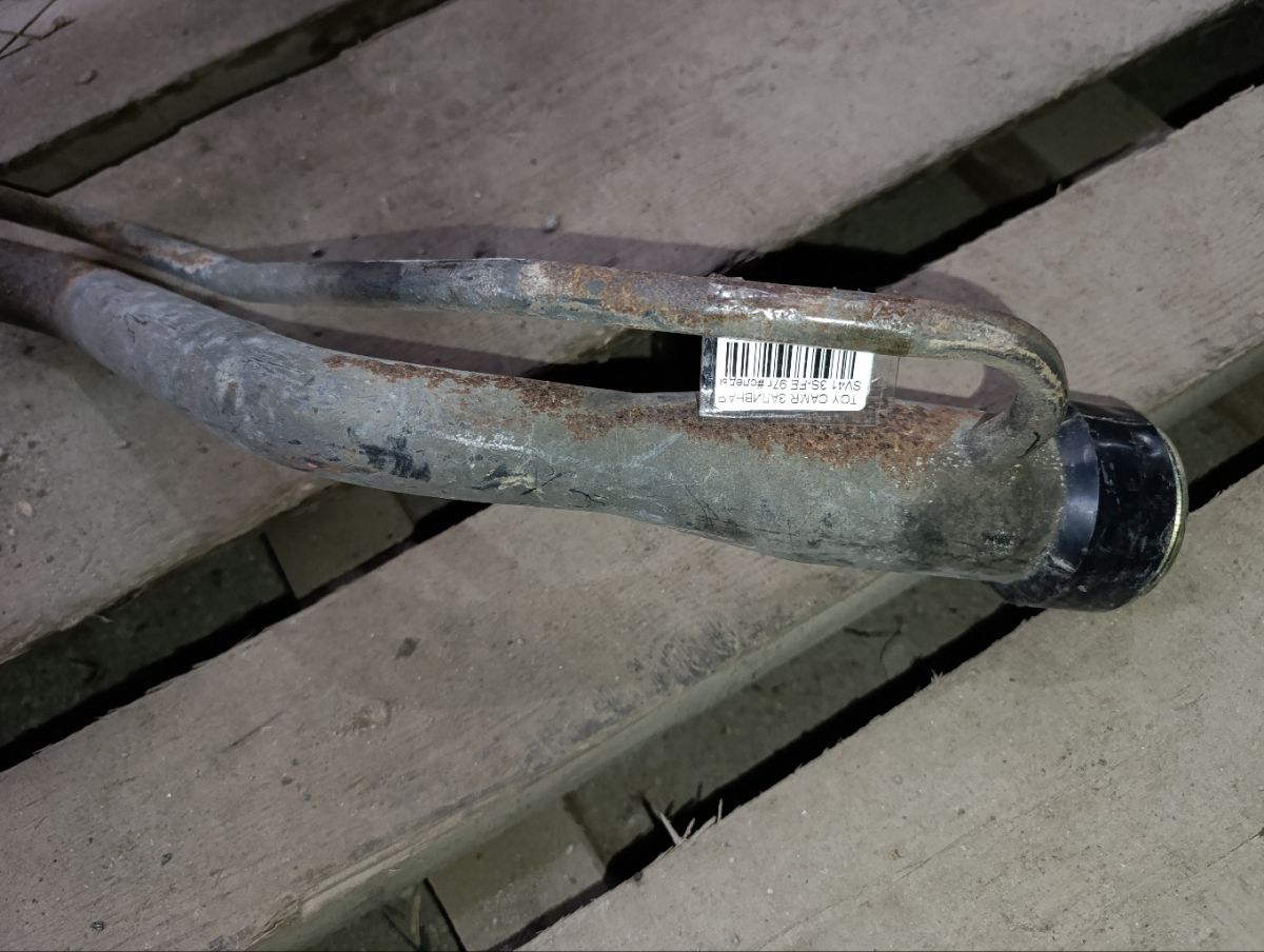 Заливная горловина топливного бака 77201-32150 на Toyota Camry SV41 3S-FE Фото 9