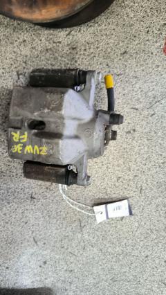 Суппорт 47730-47060 на Toyota Prius ZVW30 2ZR-FXE Фото 3