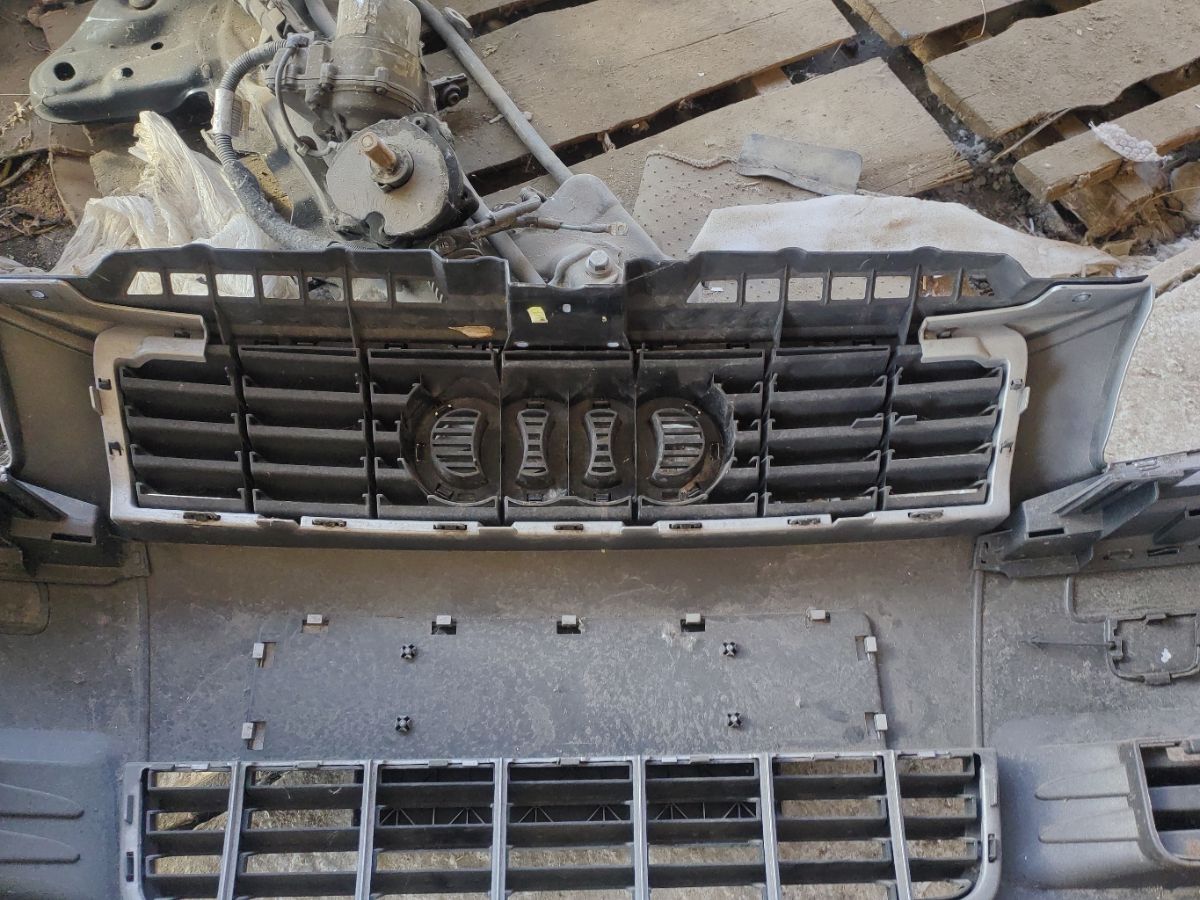 Бампер 8P3807437 на Audi A3 8P Фото 15