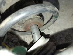 Стойка амортизатора на Mazda Demio DE3FS ZJ-VE Фото 2