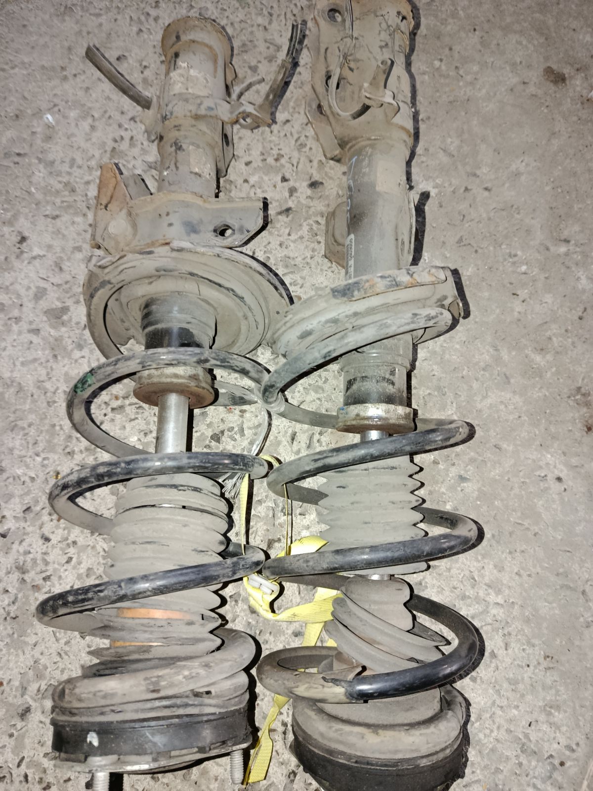 Стойка амортизатора на Mazda Demio DE3FS ZJ-VE Фото 5