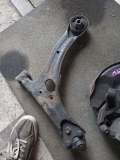 Рычаг на Toyota Premio AZT240 1AZ-FSE Фото 2