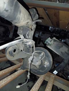Балка подвески на Toyota Gaia ACM10G 1AZ-FSE Фото 9
