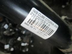 Стойка амортизатора на Nissan Cube Z10 CG13DE Фото 2