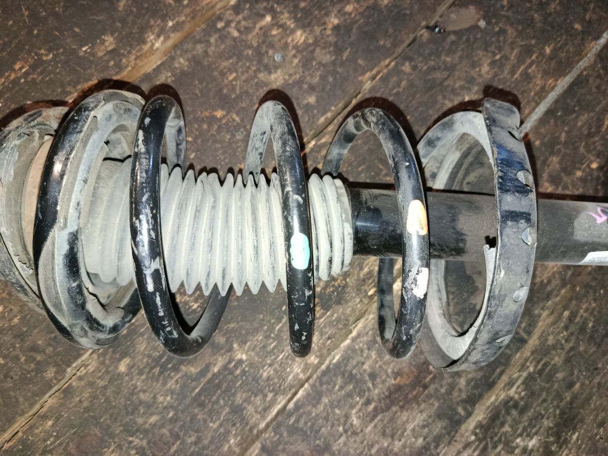 Стойка амортизатора 20310SA000, 28-B70-A, 312 201, 334342, CR-049FR-SG5, CR8841 на Subaru Forester SG5 EJ20 Фото 2