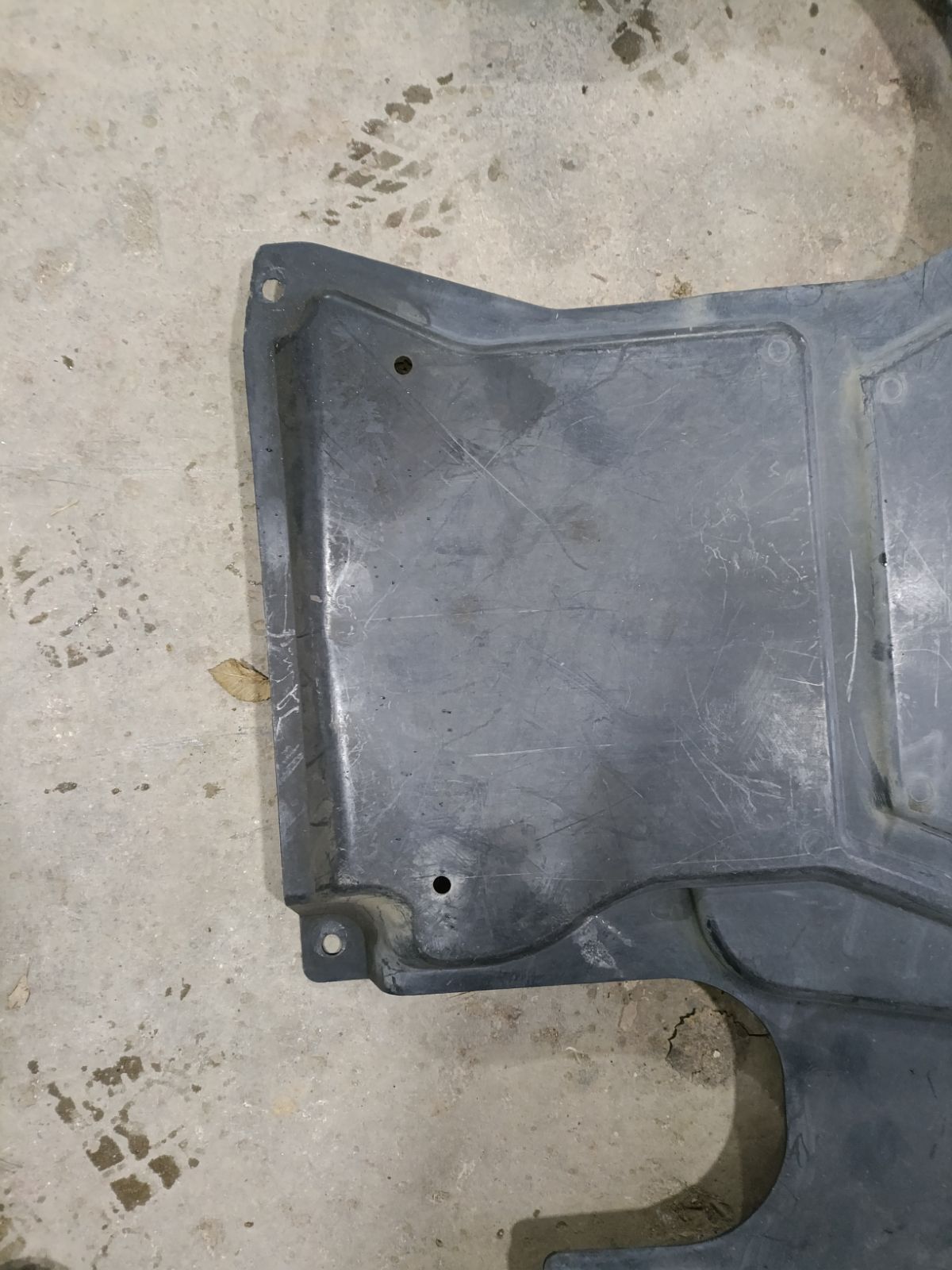 Защита двигателя A2045240730 на Mercedes-Benz C-Class W204.041 271.950 Фото 13