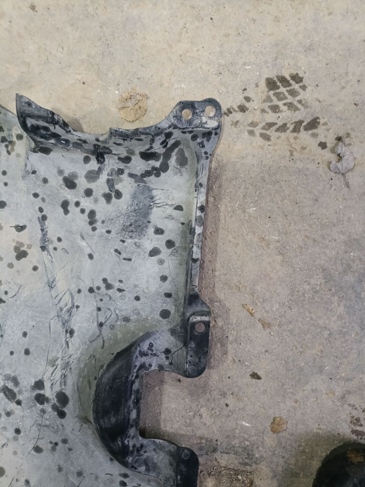 Защита двигателя A2045240730 на Mercedes-Benz C-Class W204.041 271.950 Фото 26