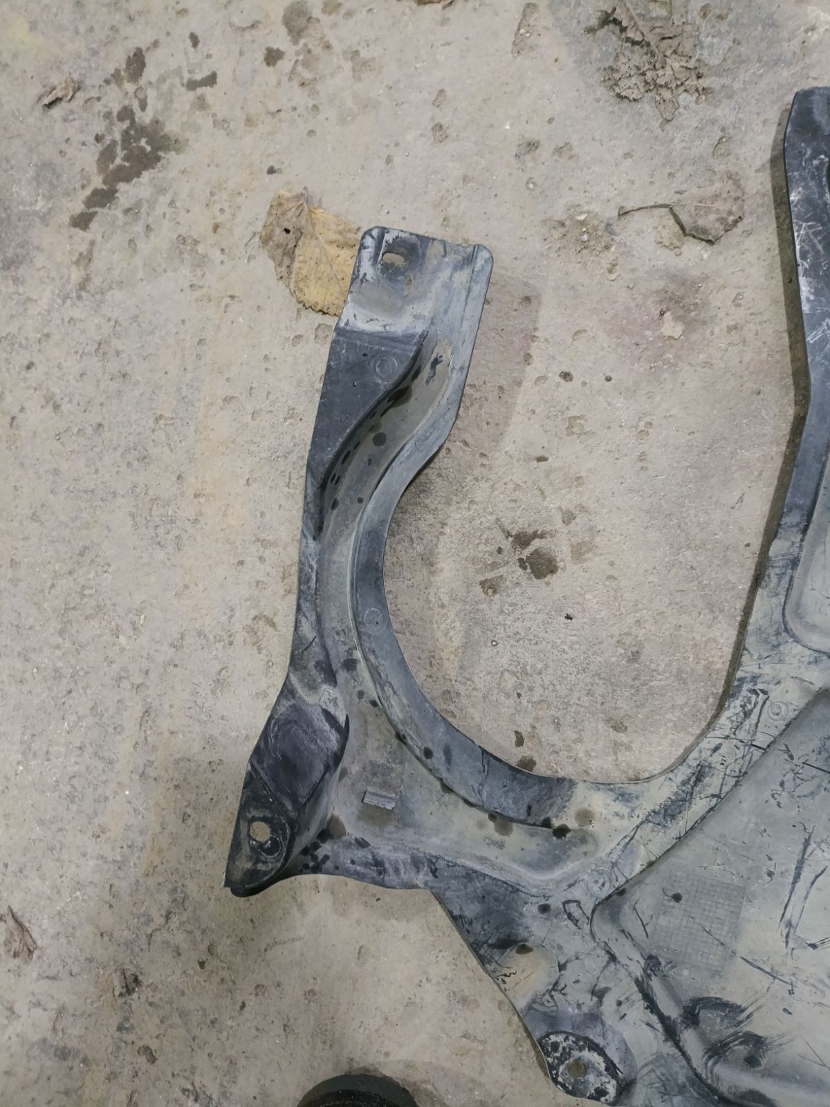 Защита двигателя A2045240730 на Mercedes-Benz C-Class W204.041 271.950 Фото 29