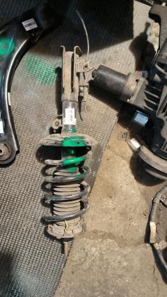 Стойка амортизатора на Honda Freed GB3 L15A Фото 2