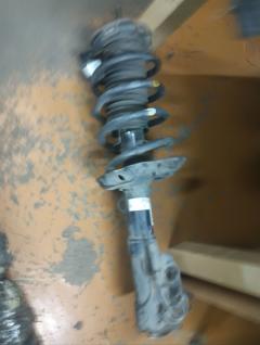 Стойка амортизатора на Honda Freed GB3 L15A Фото 3