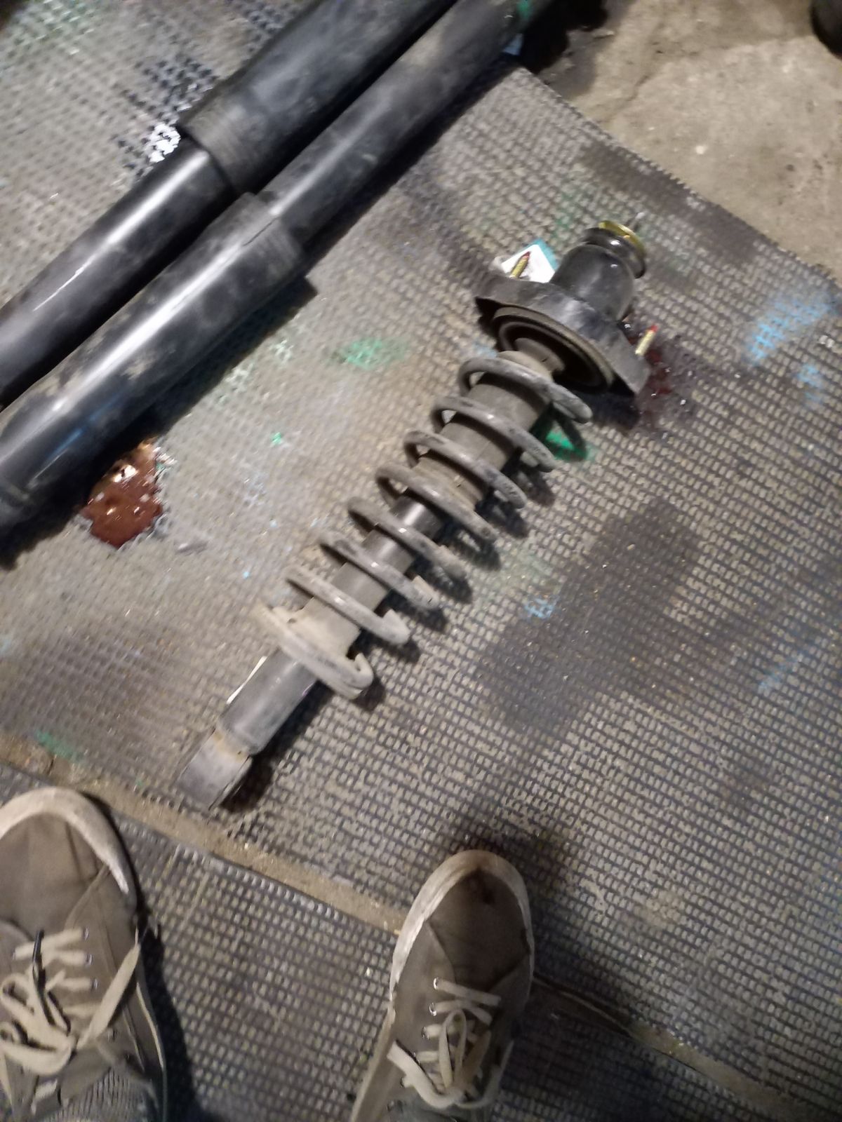 Пружина на Mitsubishi Lancer Cedia Wagon CS5W 4G93 Фото 3