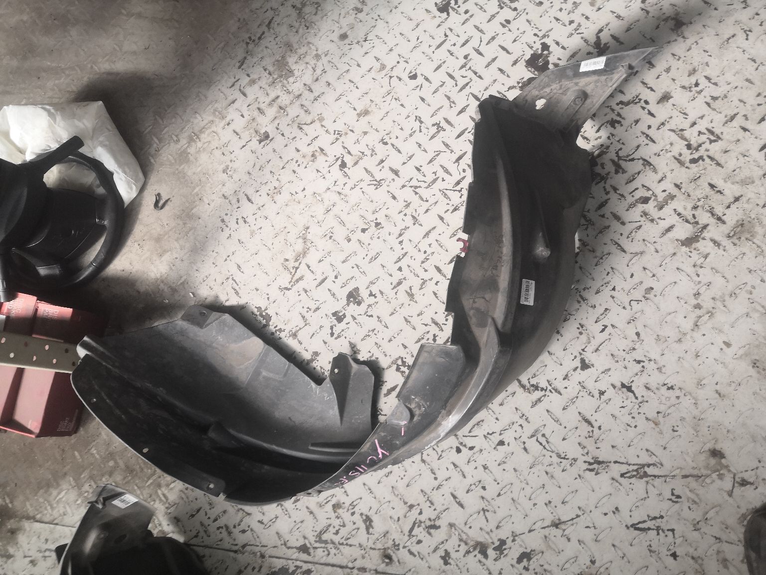 Подкрылок 72322-80J0 на Suzuki Sx4 YC11S M15A Фото 2
