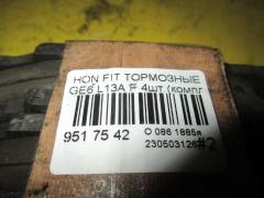 Тормозные колодки на Honda Fit GE6 L13A Фото 3