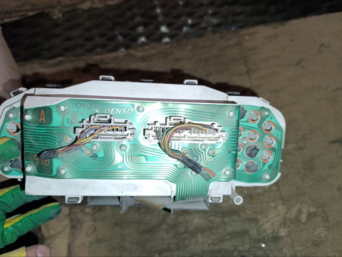 Спидометр на Toyota Vitz SCP10 1SZ-FE Фото 10