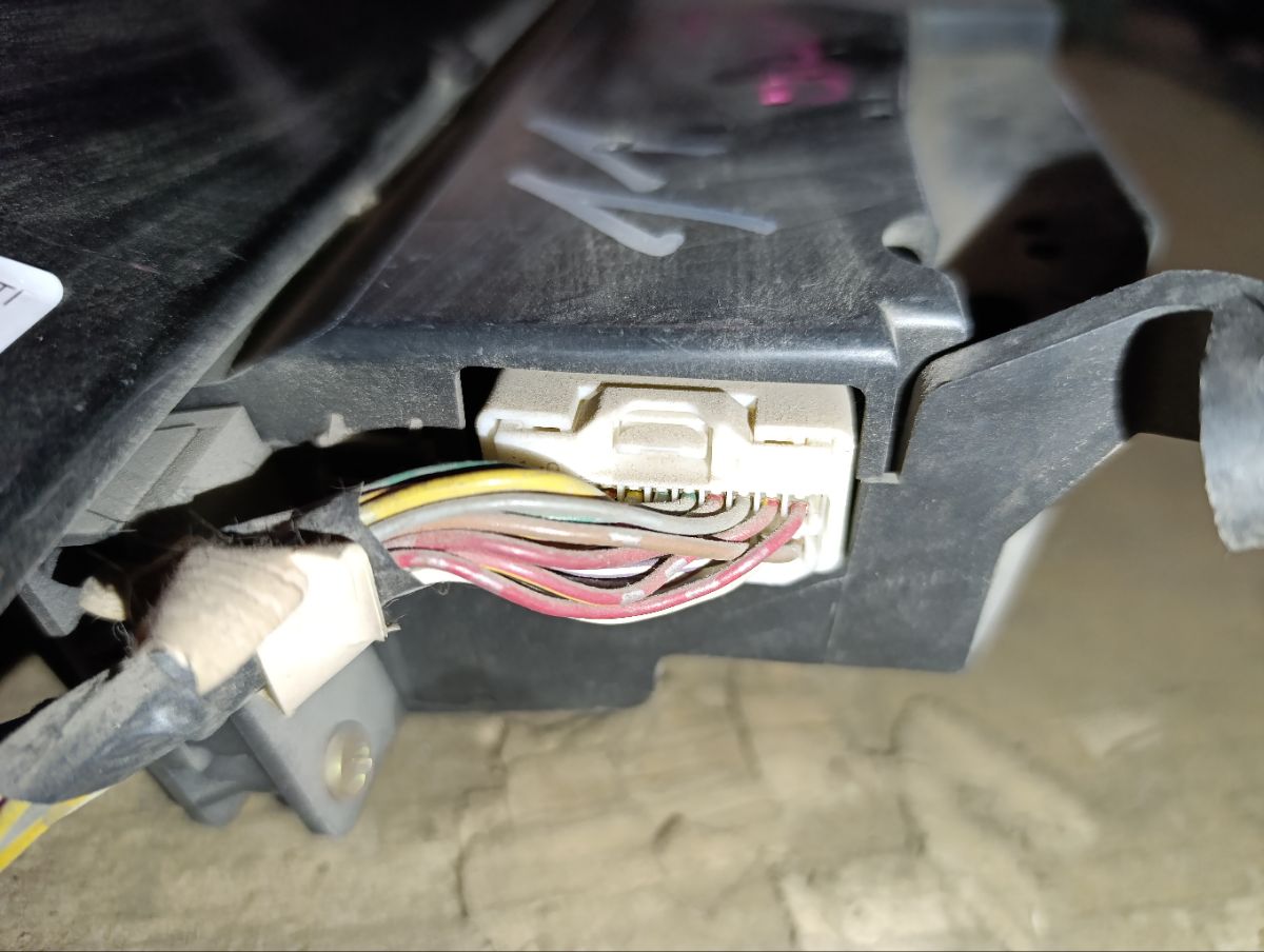 Спидометр на Toyota Vitz SCP10 1SZ-FE Фото 17