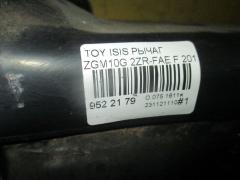 Рычаг на Toyota Isis ZGM10G 2ZR-FAE Фото 2