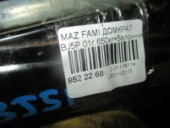 Домкрат на Mazda Familia BJ5P Фото 2