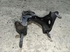 Подушка двигателя на Toyota Isis ANM10G 1AZ-FSE Фото 4