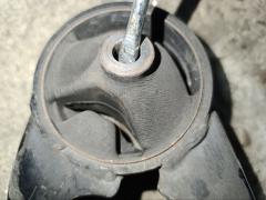 Подушка двигателя на Toyota Isis ANM10G 1AZ-FSE Фото 6
