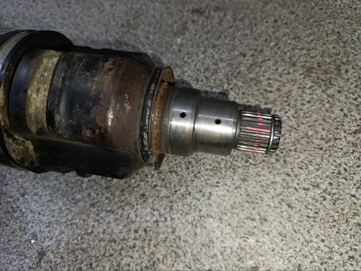 Привод на Toyota Sprinter Carib AE95G 4A-FE Фото 8