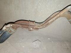 Заливная горловина топливного бака на Mitsubishi Lancer Cedia Wagon CS5W 4G93 Фото 6