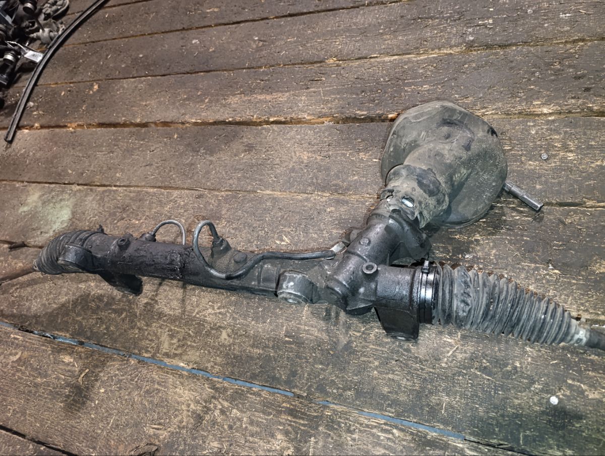 Рулевая рейка на Toyota Corolla ZZE121 3ZZ-FE Фото 9