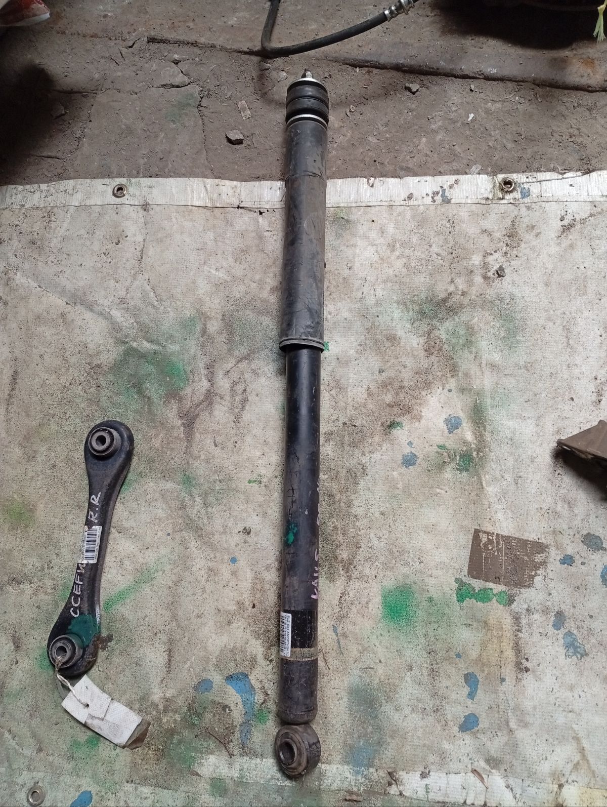 Амортизатор 41810-80J41, 343493, 4180075K11, SST0136, ST-003R-YA на Suzuki Sx4 YA11S Фото 2