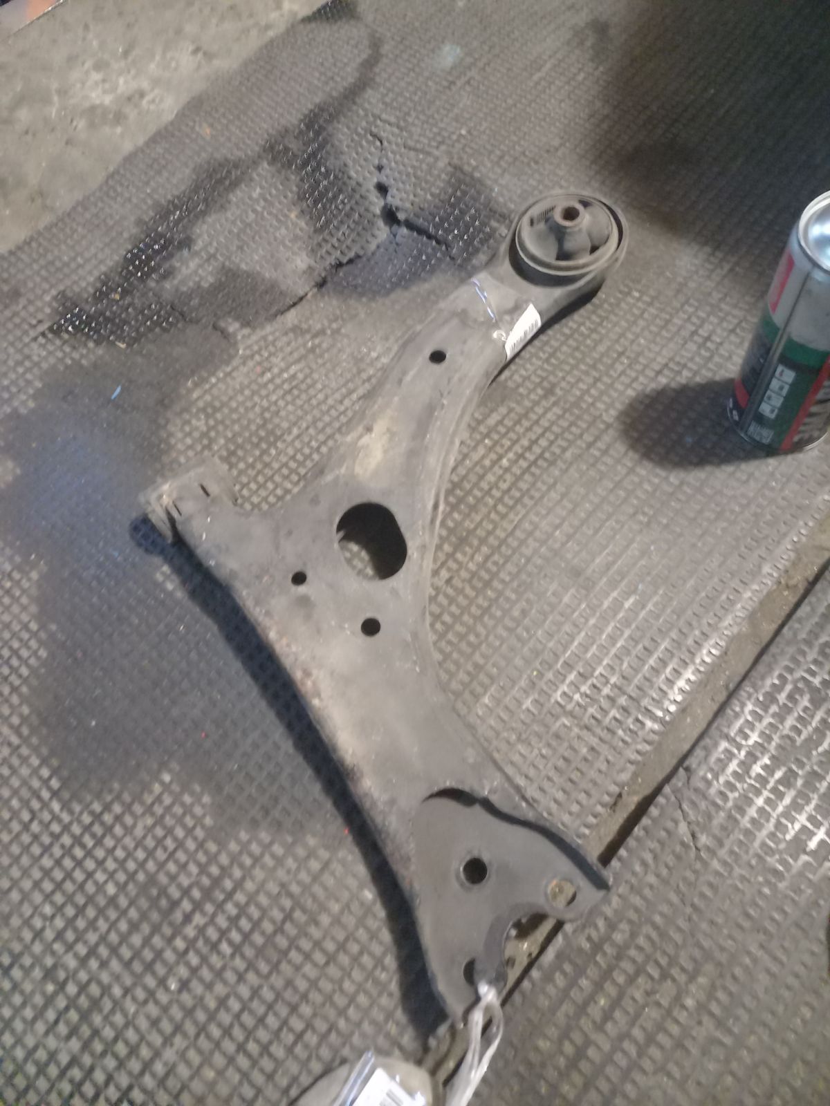 Рычаг 48068-12290, UQ-075-1785 на Toyota Corolla Fielder NZE144G 1NZ-FE Фото 2