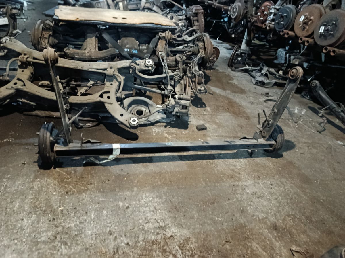 Балка подвески на Honda Logo GA3 D13B Фото 4