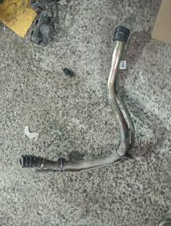 Заливная горловина топливного бака 77201-33210, 77201-33220 на Toyota Camry ACV30 1AZ-FE Фото 2