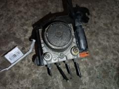 Блок ABS на Honda Civic FD1 R18A Фото 6