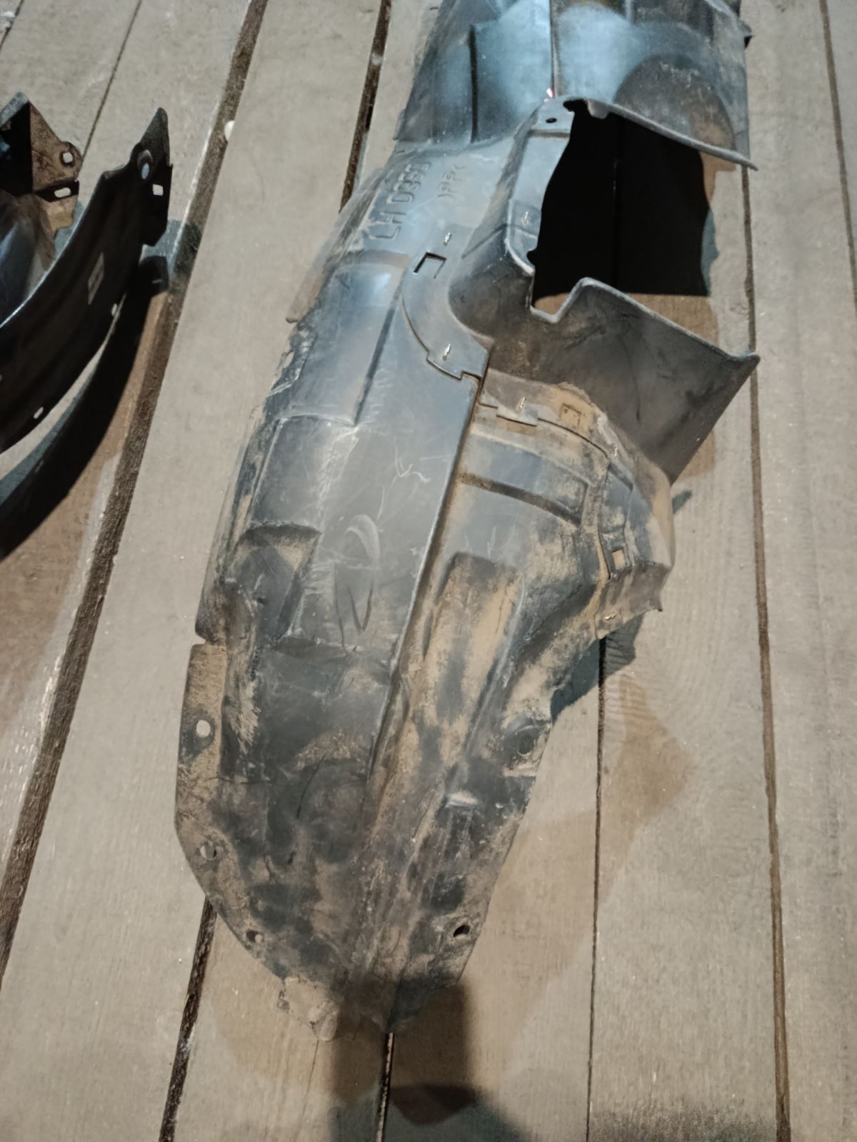 Подкрылок D3505614YJ, D3505614YK, D3505614YL, D3505614YM на Mazda Demio DY3W ZJ-VE Фото 9