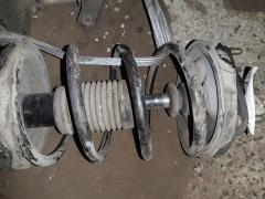 Стойка амортизатора на Mazda Familia BJ5P ZL Фото 5