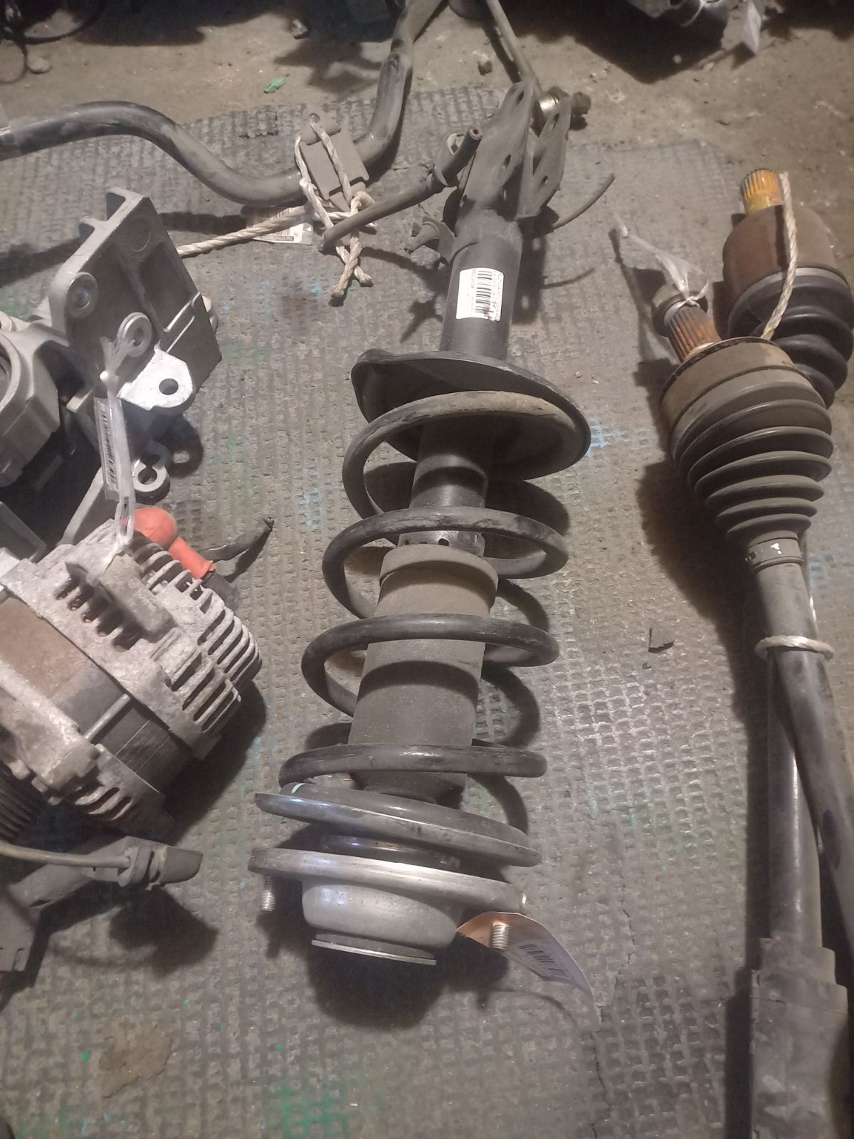 Стойка амортизатора на Suzuki Solio MA15S K12B Фото 3