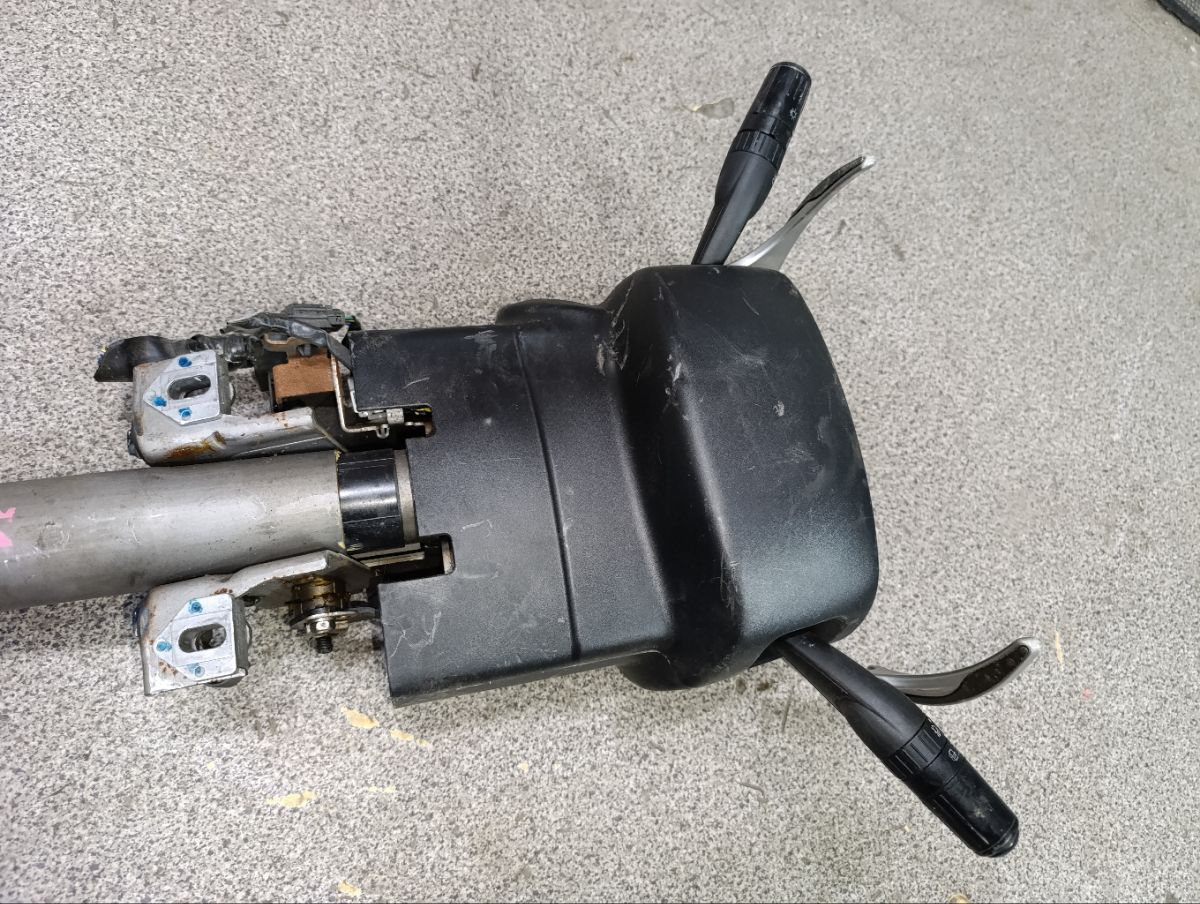 Рулевая колонка на Subaru Forester SH9 Фото 13