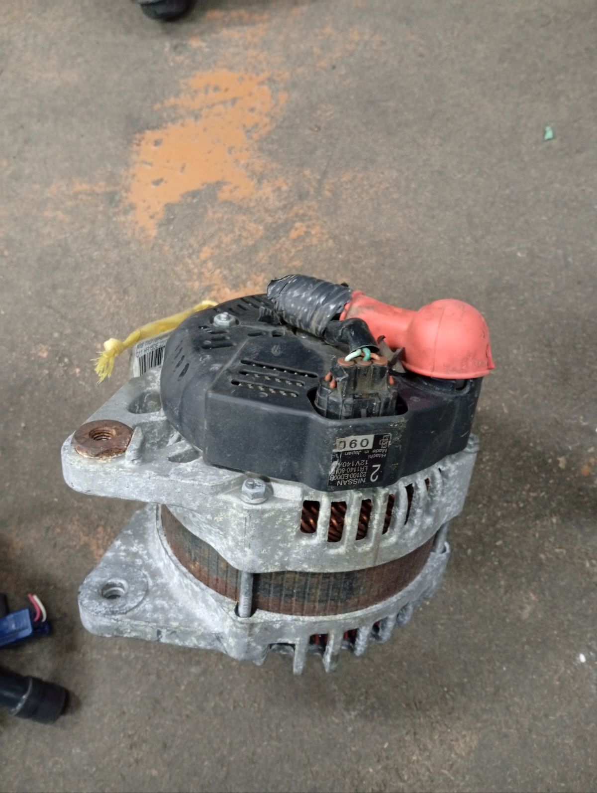 Генератор 23100-ED00B на Nissan Tiida C11 HR15DE Фото 5