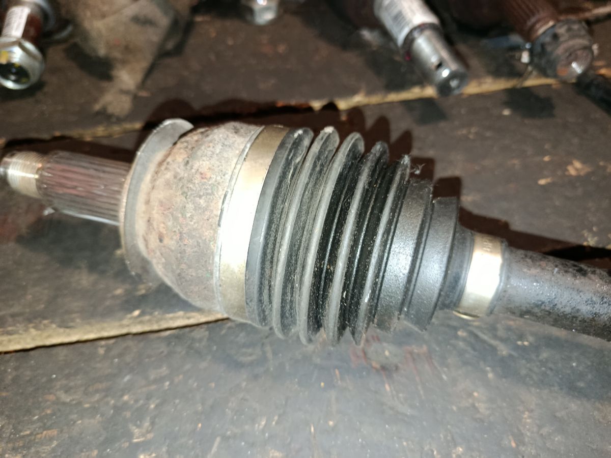 Привод на Subaru Forester SH9 EJ255 Фото 4