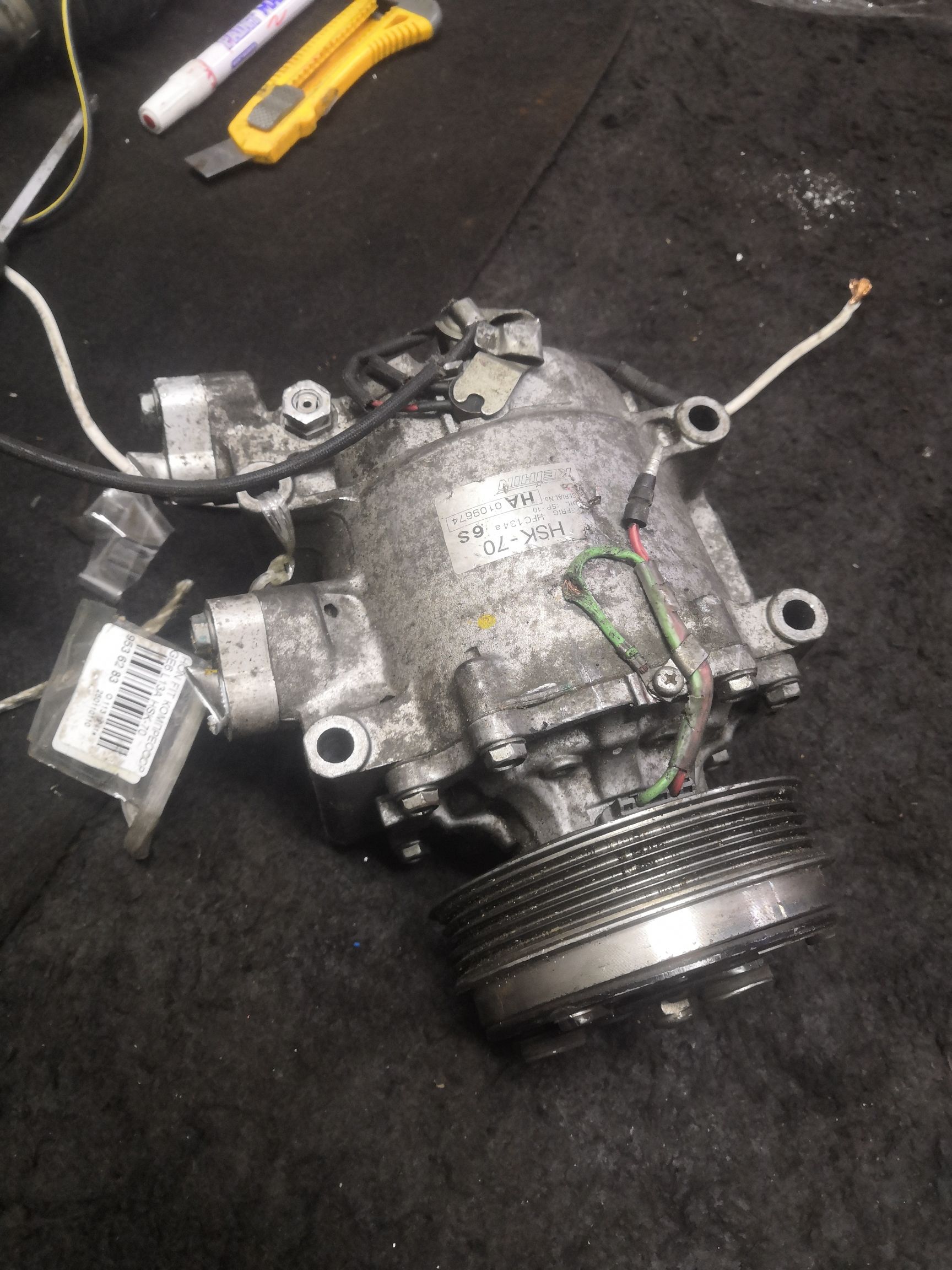 Компрессор кондиционера на Honda Fit GE6 L13A Фото 8