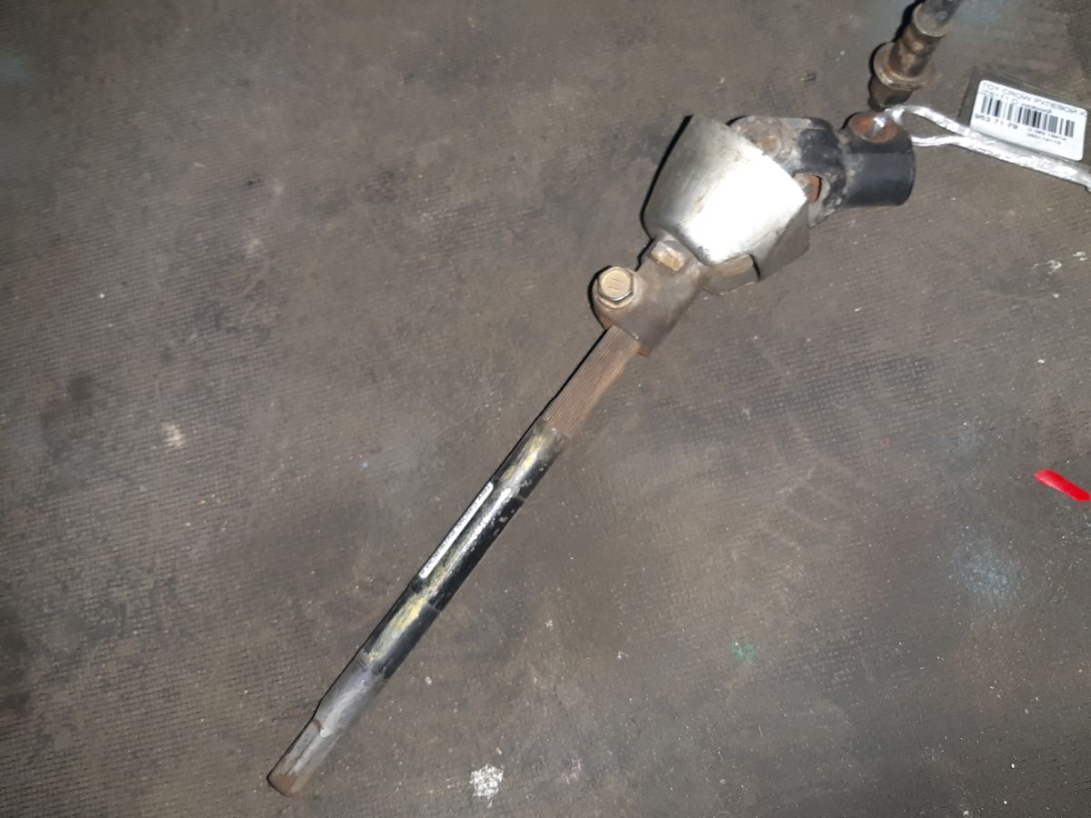 Рулевой карданчик 45206-51010 на Toyota Crown JZS171 Фото 3 Рулевой карданчик 45206-51010 на Toyota Crown JZS171 Фото 3