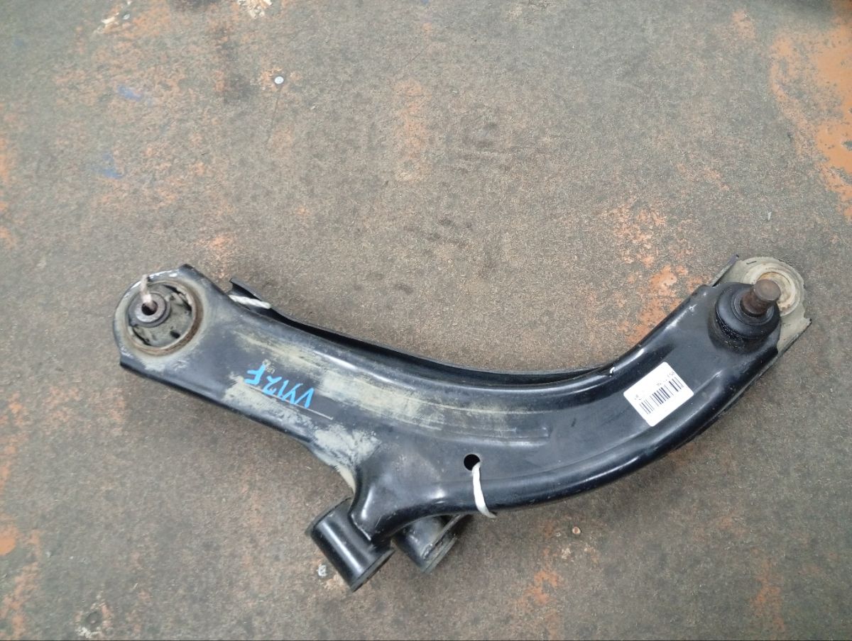 Рычаг на Nissan Ad Expert VY12 HR15DE Фото 6