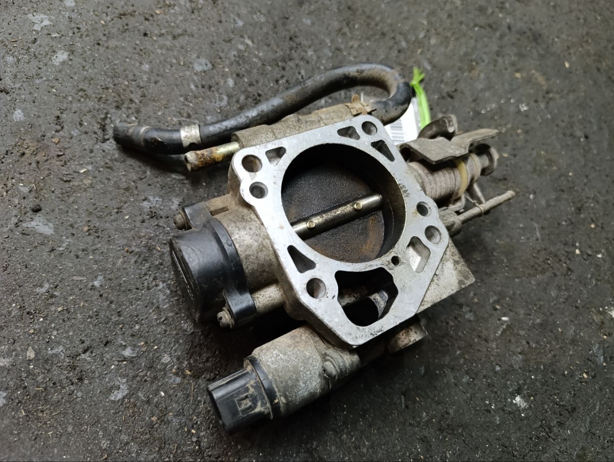 Дроссельная заслонка на Subaru Legacy B4 BE5 EJ206 Фото 10