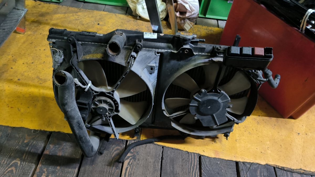 Радиатор ДВС 16400-16460, 16400-16461, 1640011580, 1640011581, 1640015590, 1640016480, 1640016481, FX-036-3390, FX-036-3390A, PL010344, TD-036-3390, TD-036-3390A на Toyota Corona AT190 4A-FE Фото 5