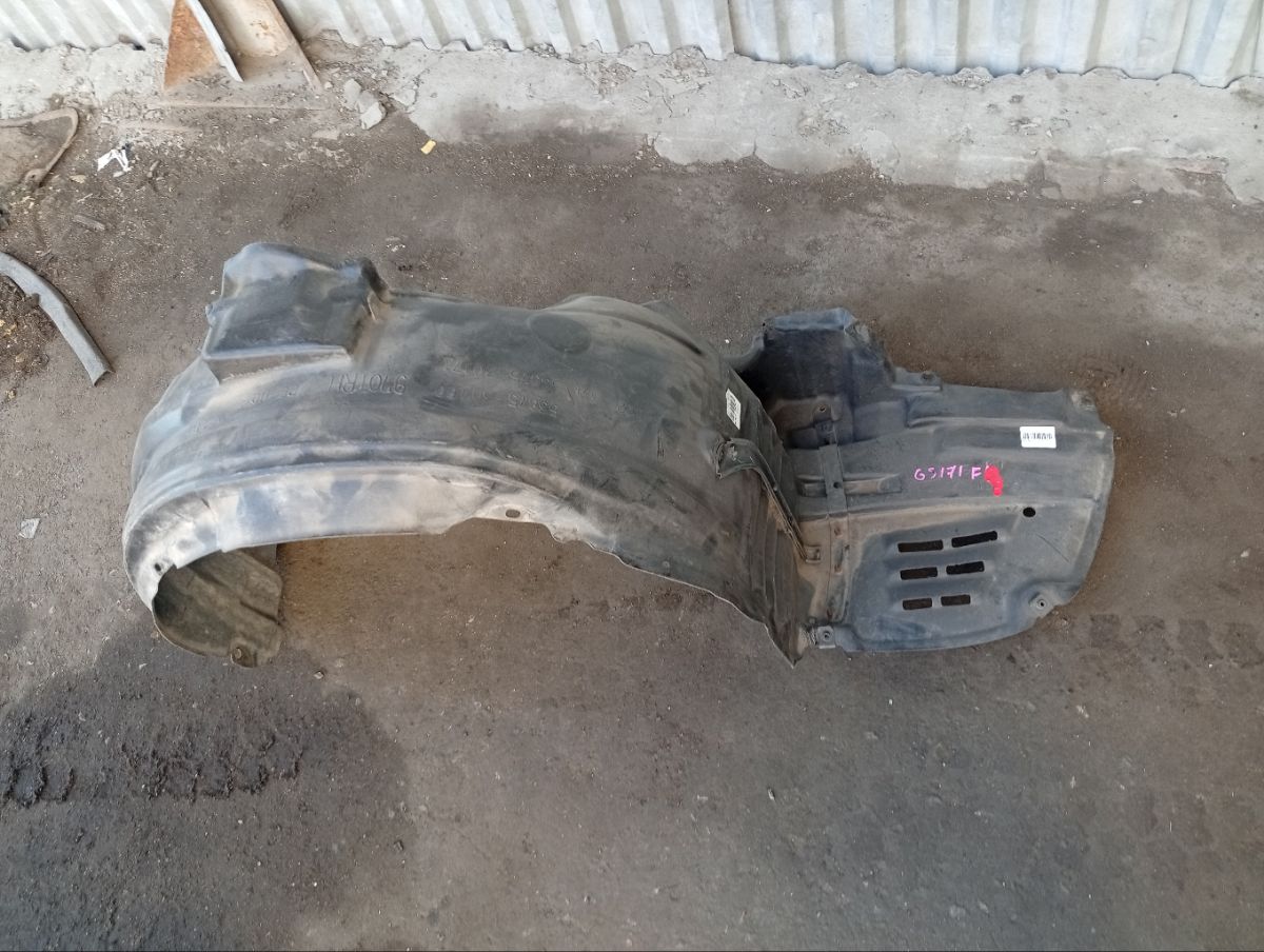 Подкрылок 53875-30160 на Toyota Crown GS171 1G-FE Фото 3
