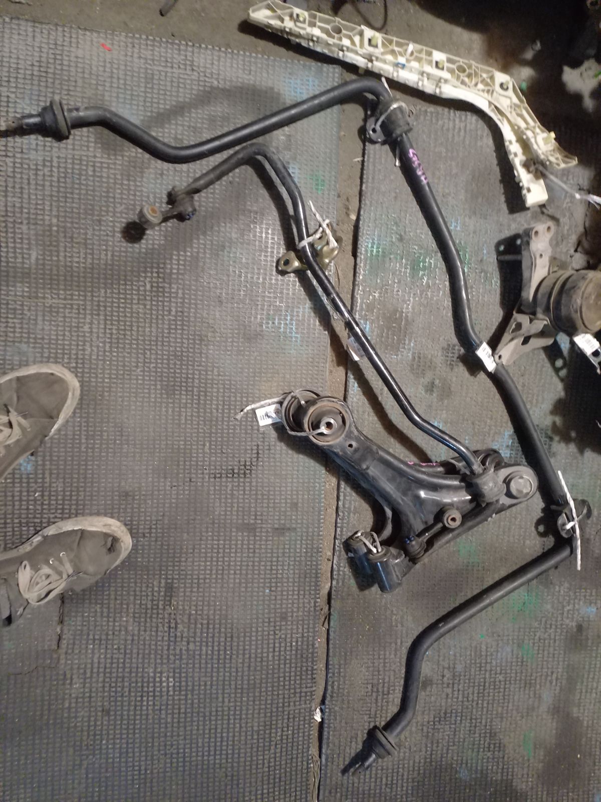 Стабилизатор на Suzuki Chevrolet Cruze HR52S M13A Фото 4