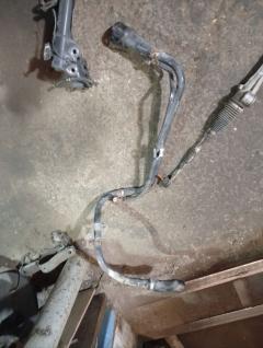 Заливная горловина топливного бака 77201-44191 на Toyota Isis ANM10G 1AZ-FSE Фото 3